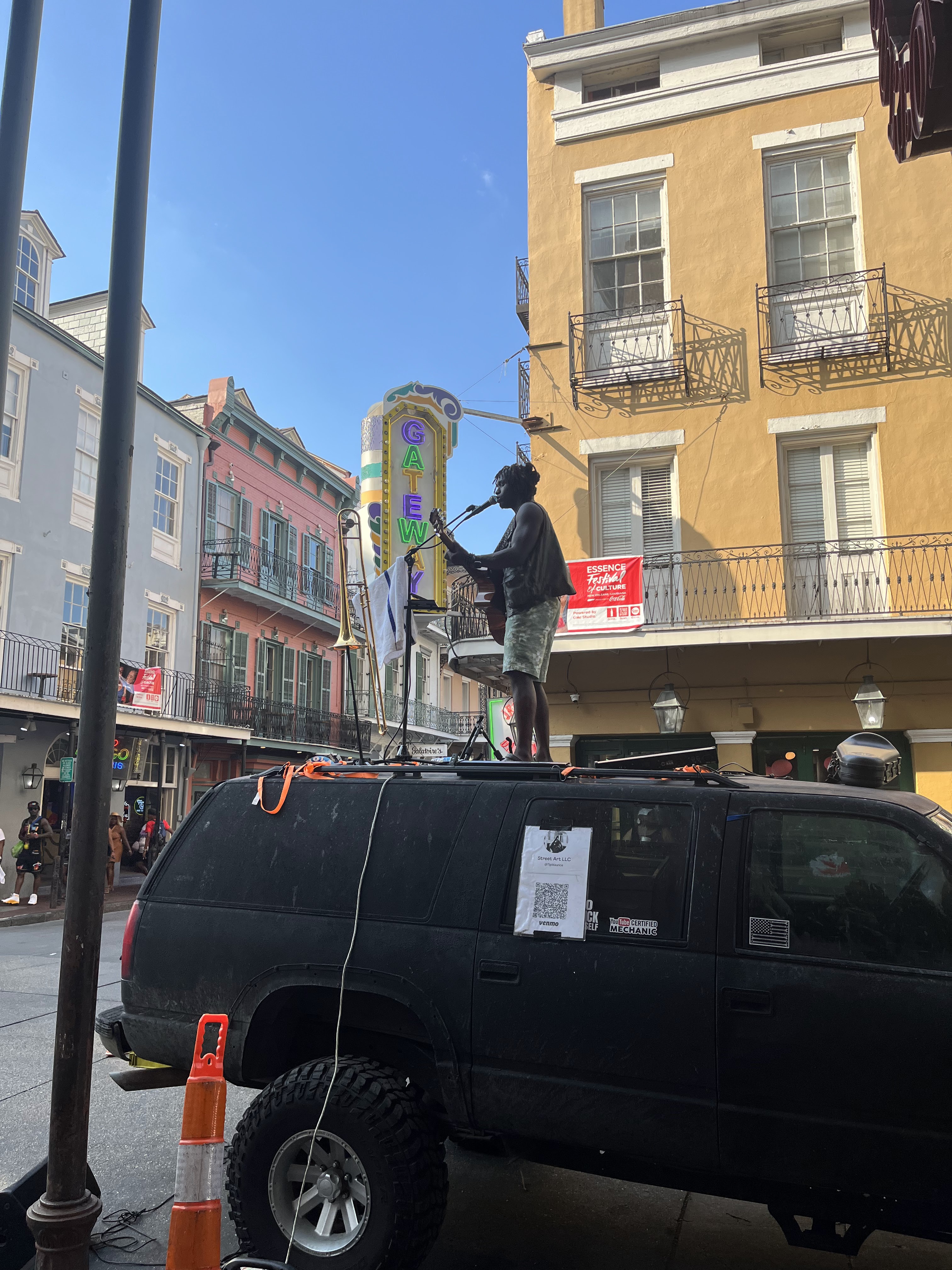 interesting street performer in New Orleans found on vacation