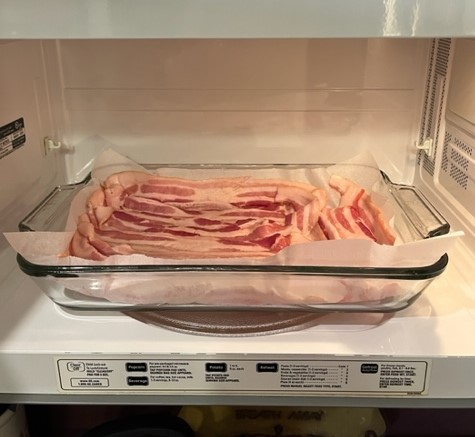 microwaving bacon