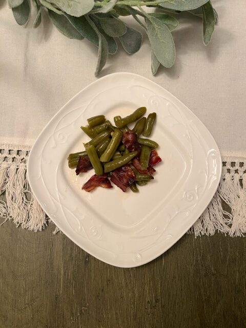 Easy Recipe for Sweet and Savory Green Beans with Bacon