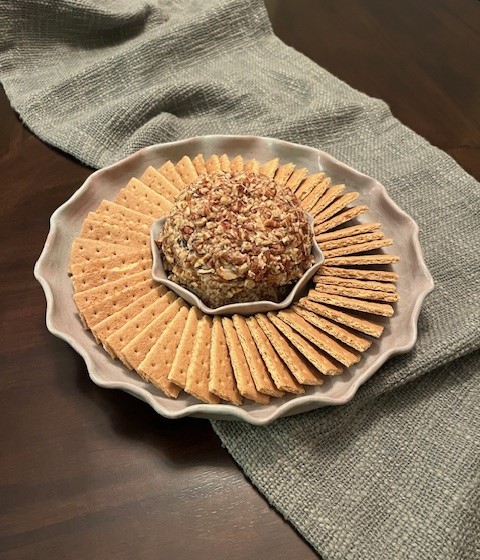 chocolate chip cheese ball with graham crackers